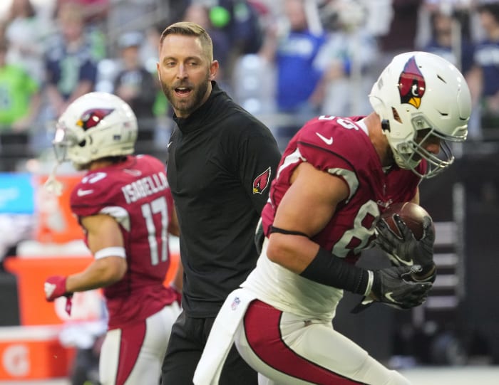 Kliff Kingsbury Zach Ertz